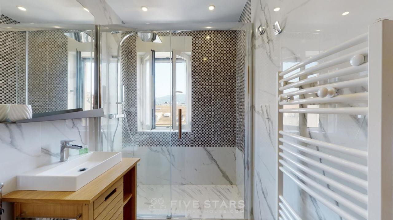 Zhara Suite Five Stars Holiday House - Generale Nice Luaran gambar